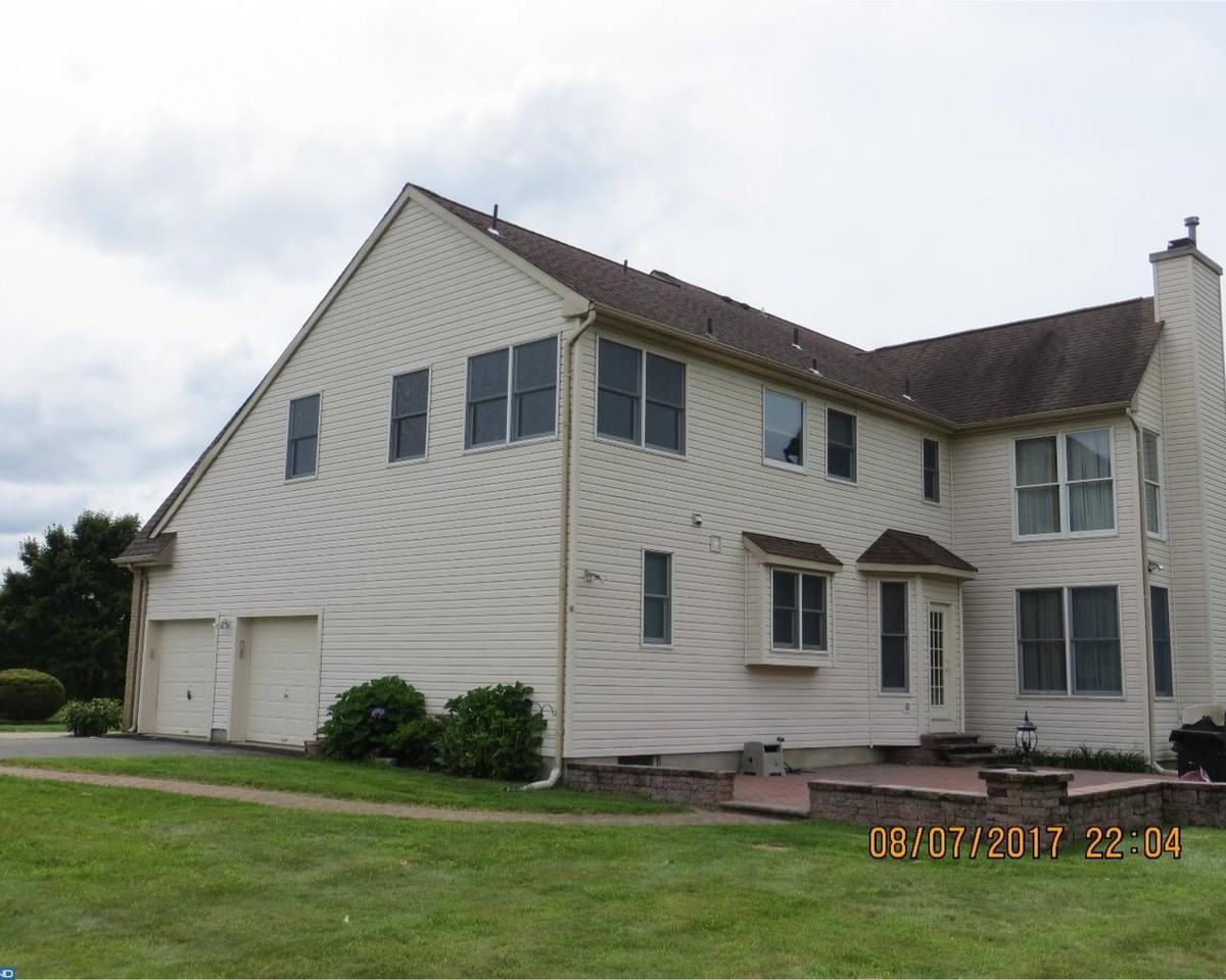 307 Hawthorne Pl - Photo 3 of 25