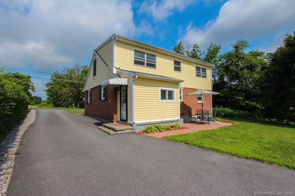 44 Breezy Hill Rd - Photo 3 of 33