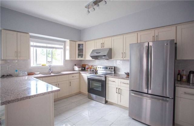 178 Town Centre Boulevard - Photo 3 of 10