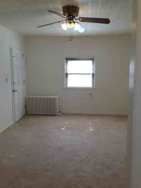 119 Roosevelt Ave - Photo 3 of 10