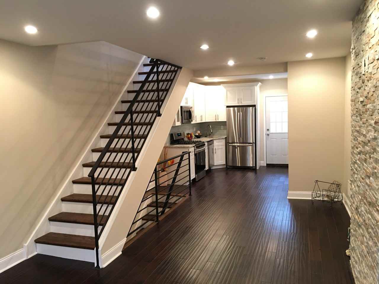 1916 Pierce Street - Photo 3 of 21