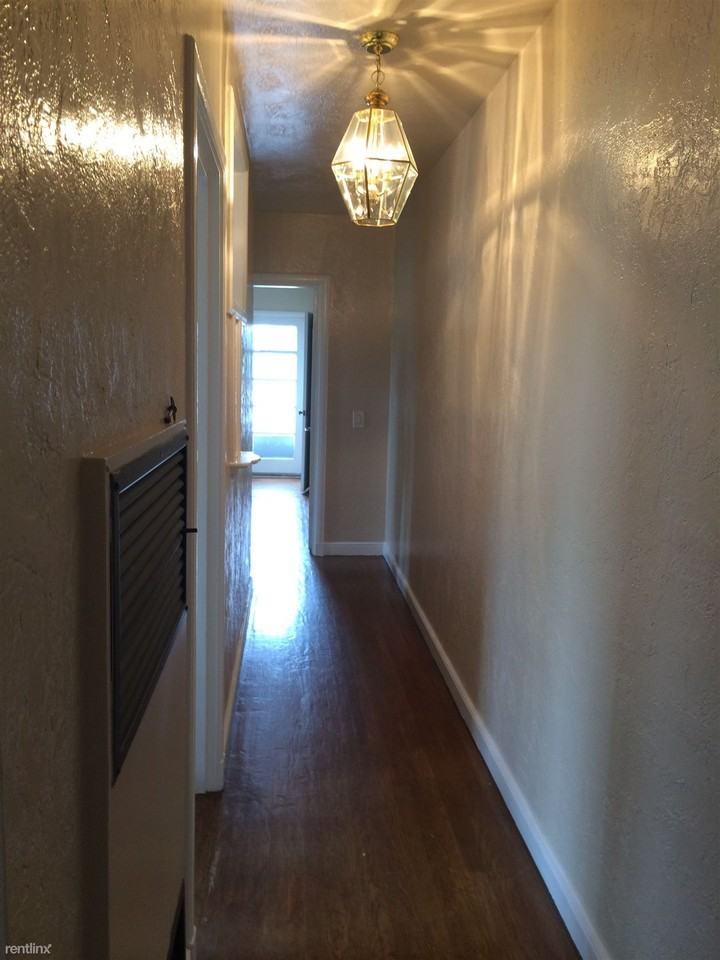 1504 Stafford St - Photo 2 of 11