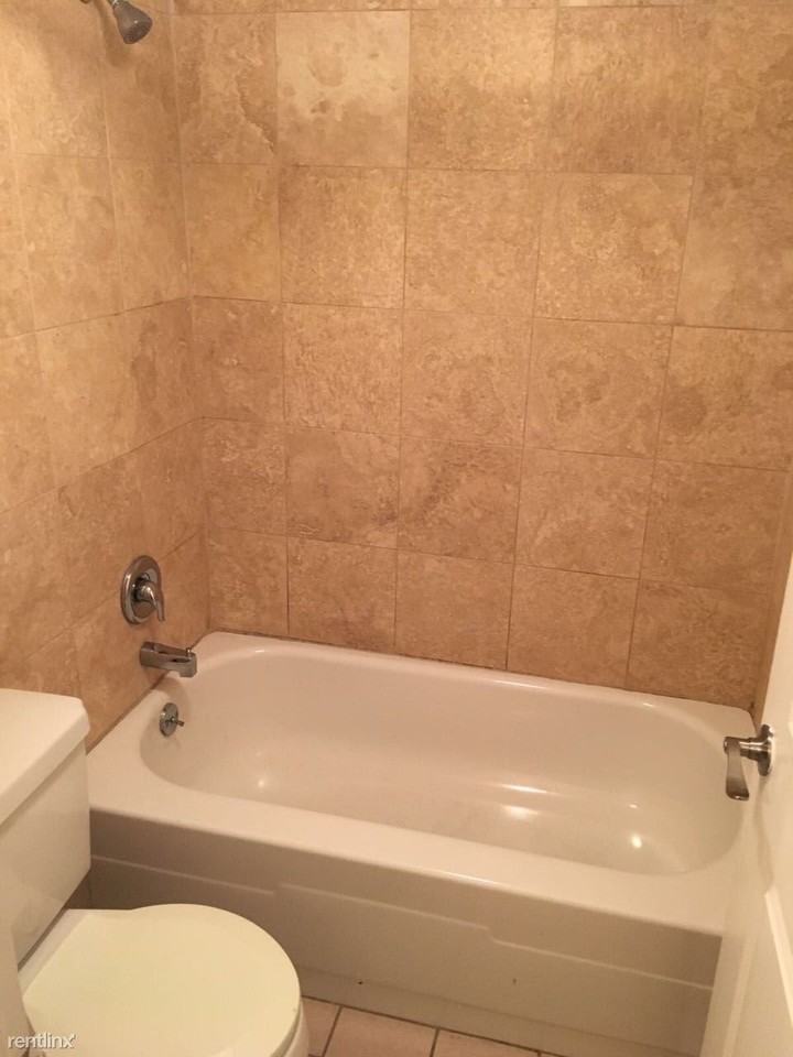 1700 E 13th St - Photo 2 of 10