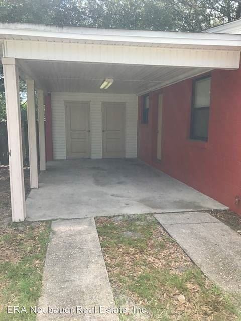 2214 Edgewood Dr - Photo 3 of 8