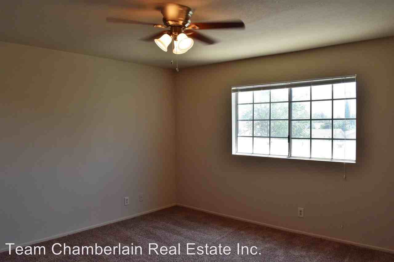 22316 Devlin Ave #A - Photo 3 of 15