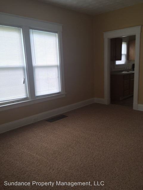 4404 E Galbraith Rd - Photo 3 of 11