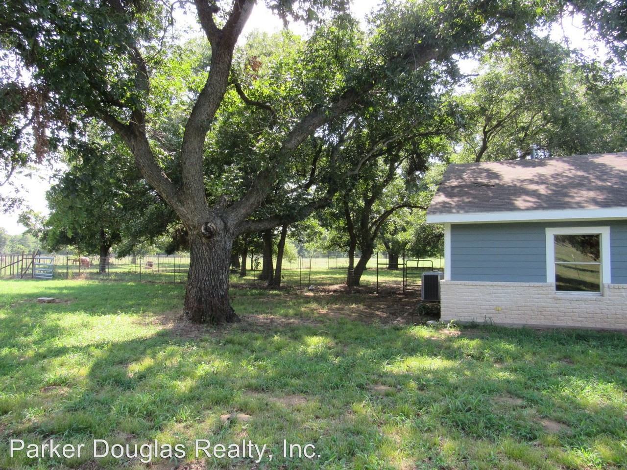 520 N Lazy Bend Estate Rd - Photo 2 of 12