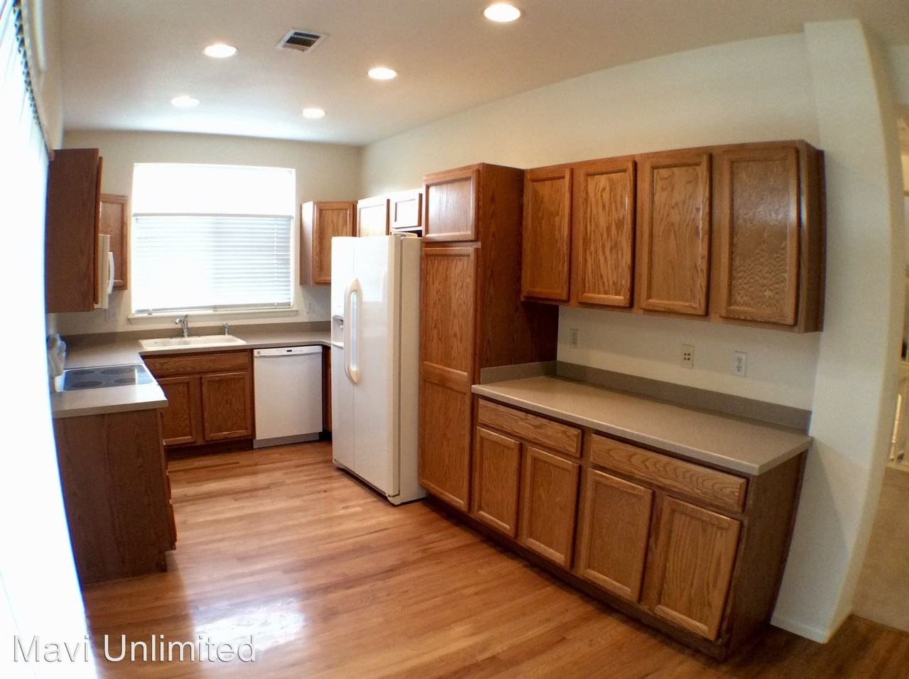 1489 S Dayton Cir - Photo 3 of 24