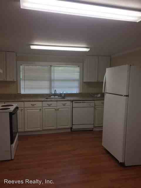 326 Anderson Rd - Photo 2 of 12