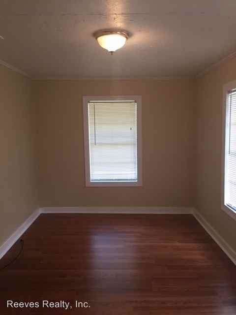 326 Anderson Rd - Photo 3 of 12