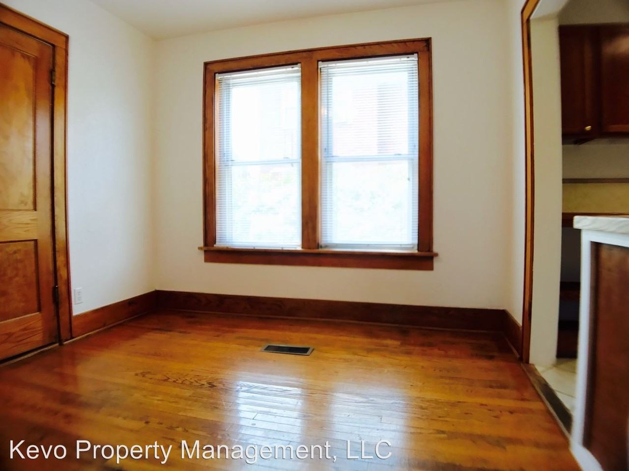 1410 NW 25th St - Photo 3 of 7