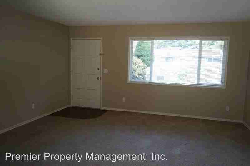 14307 NE 79th St - Photo 3 of 12