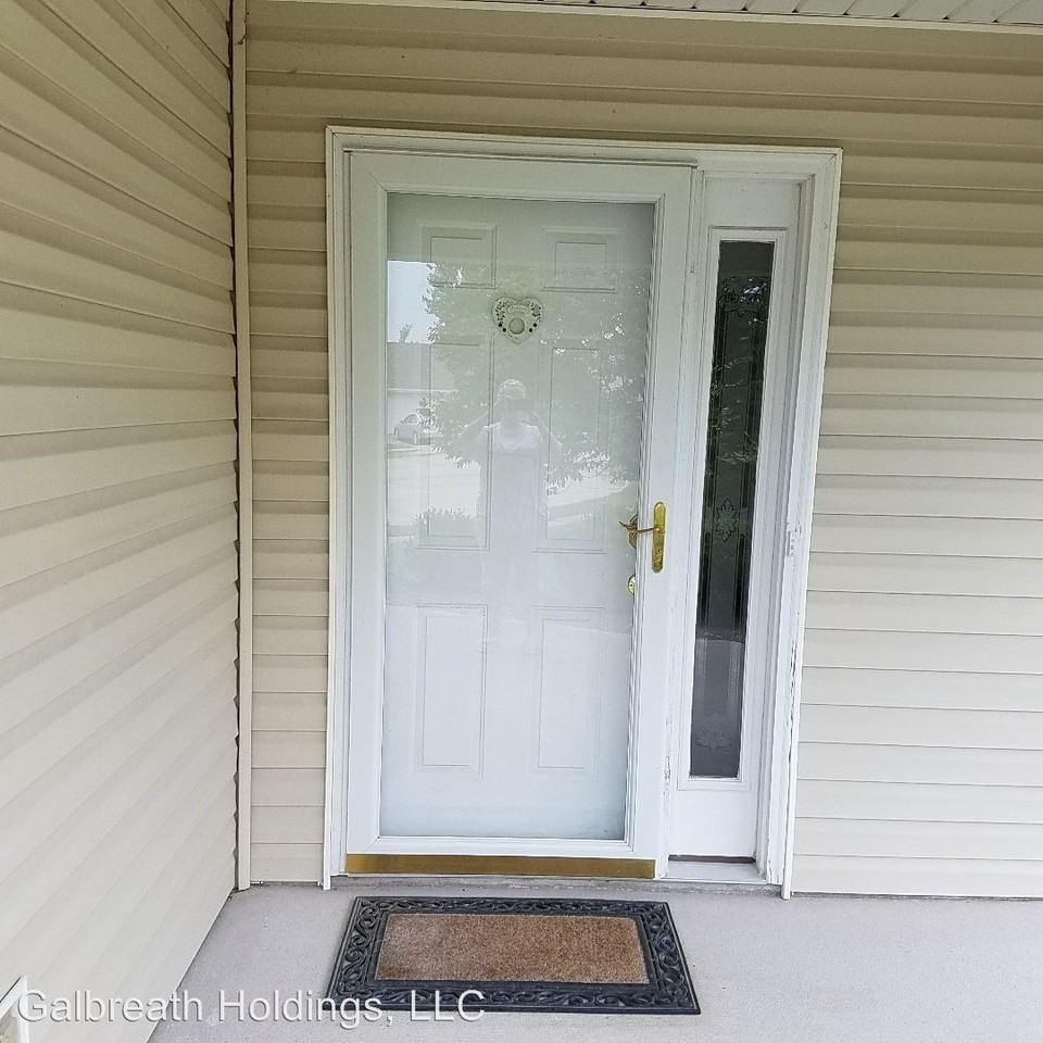 904 Thames Ct - Photo 2 of 15