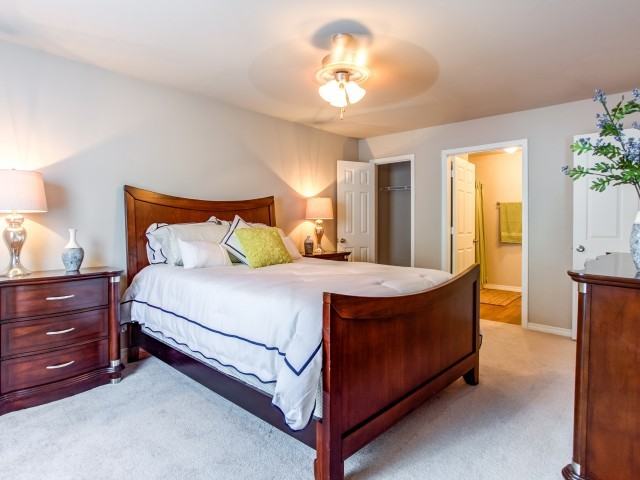 Grand Biscayne Apartments - Photo 3 of 14