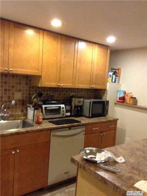 17 Wintergreen Dr - Photo 2 of 8