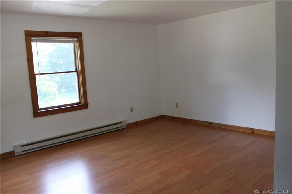 193 Iron St - Photo 3 of 14