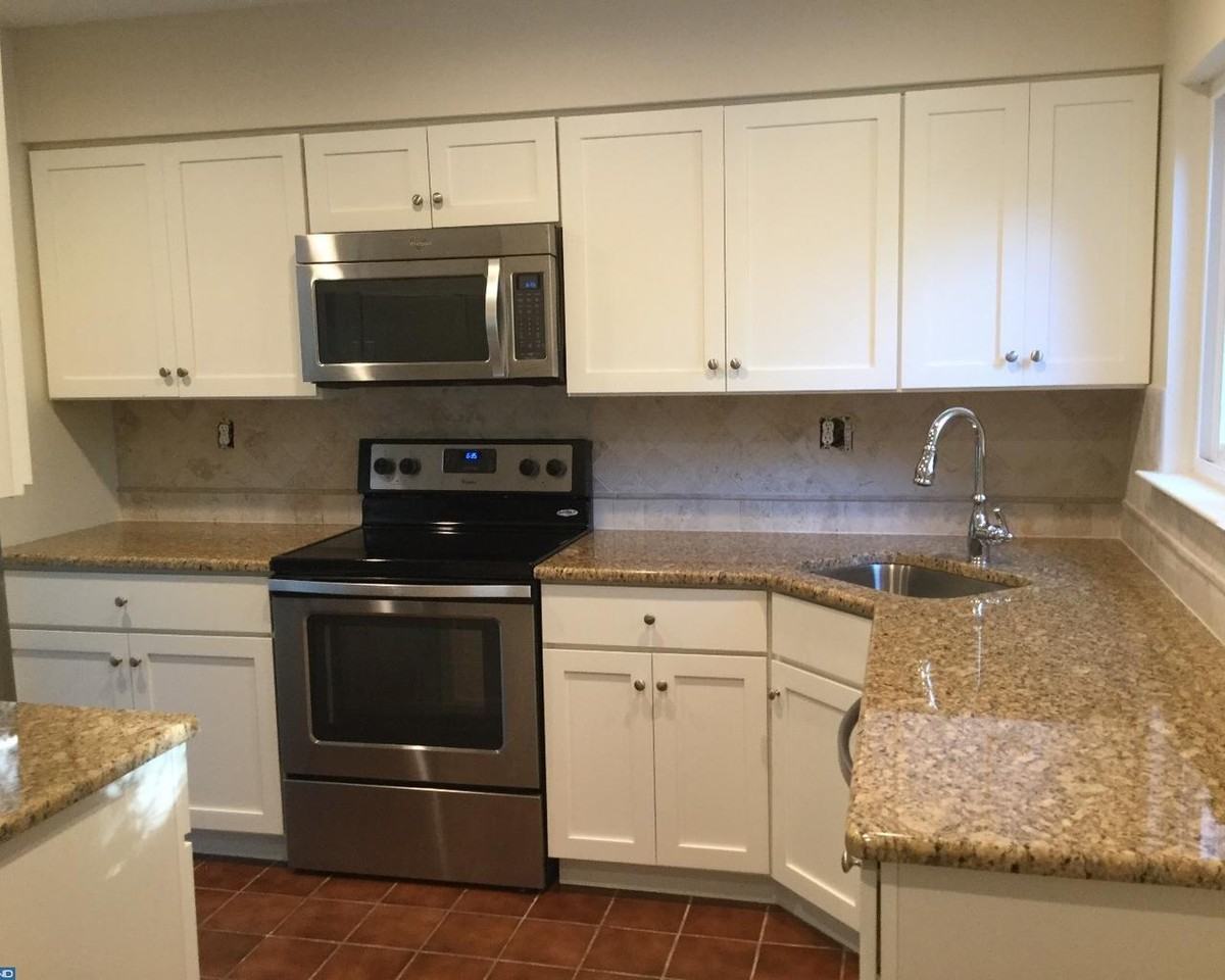 339 Brigade Ct - Photo 2 of 16