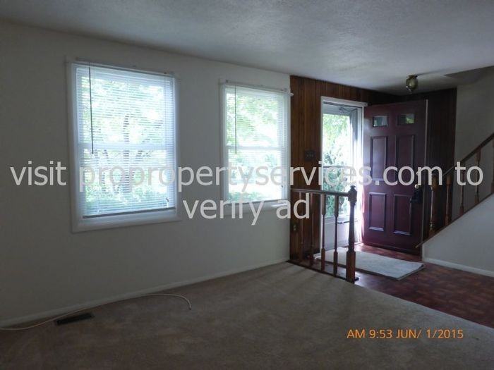 1724 Carriage Way - Photo 3 of 16