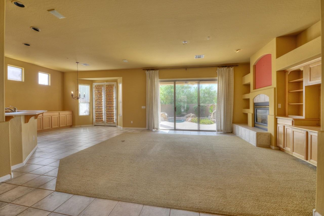 14811 E Shimmering View - Photo 3 of 16