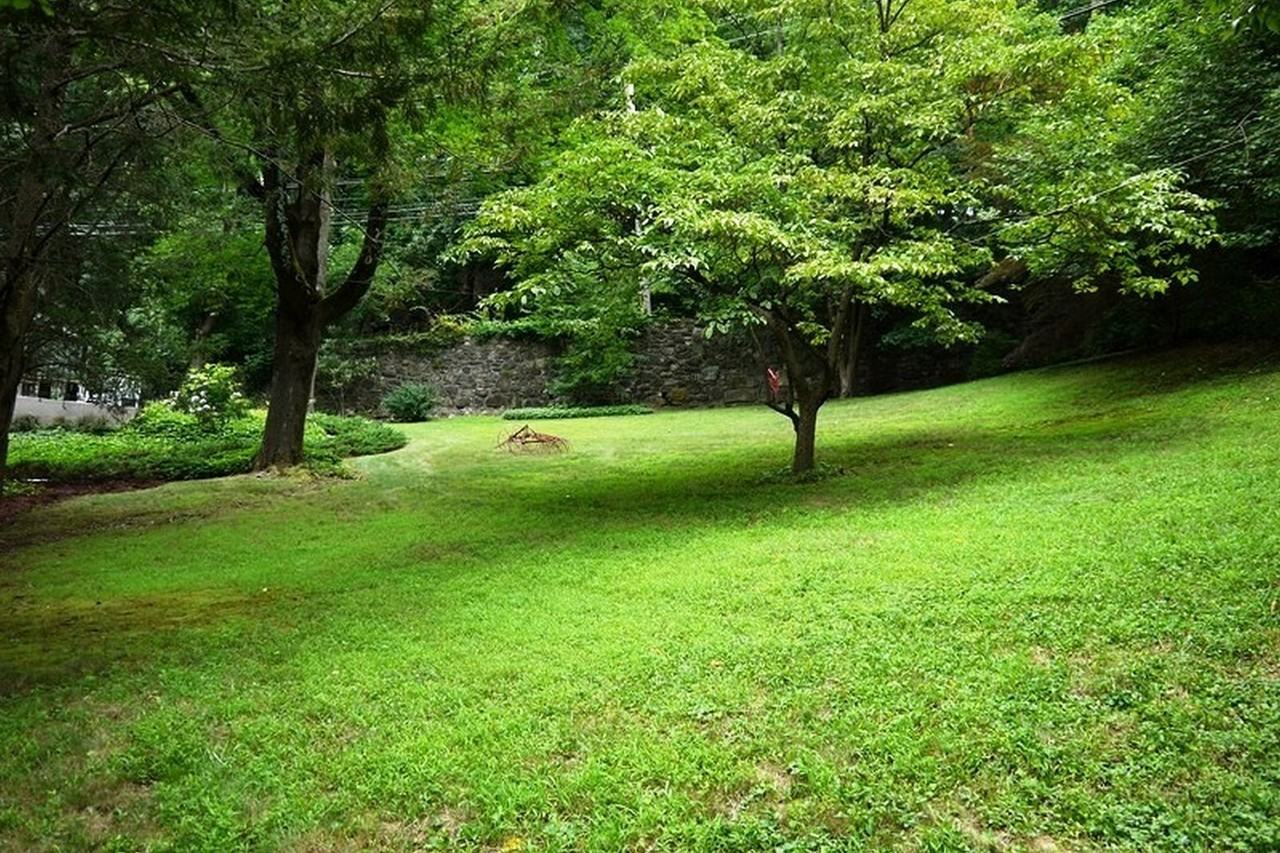 88 Chappaqua Rd - Photo 3 of 30