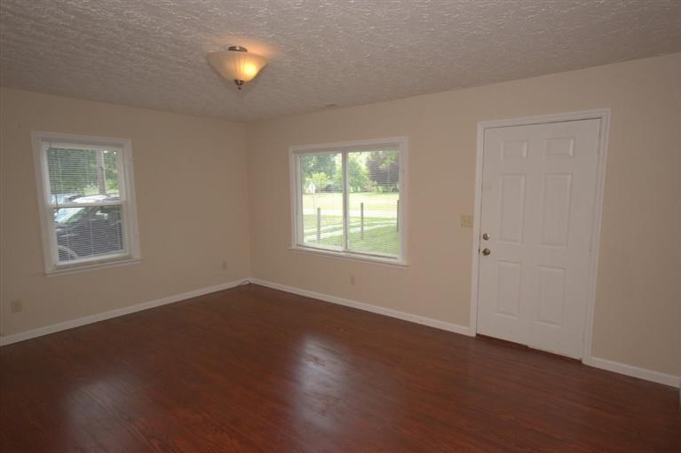 15051 Decoursey Pike - Photo 3 of 10