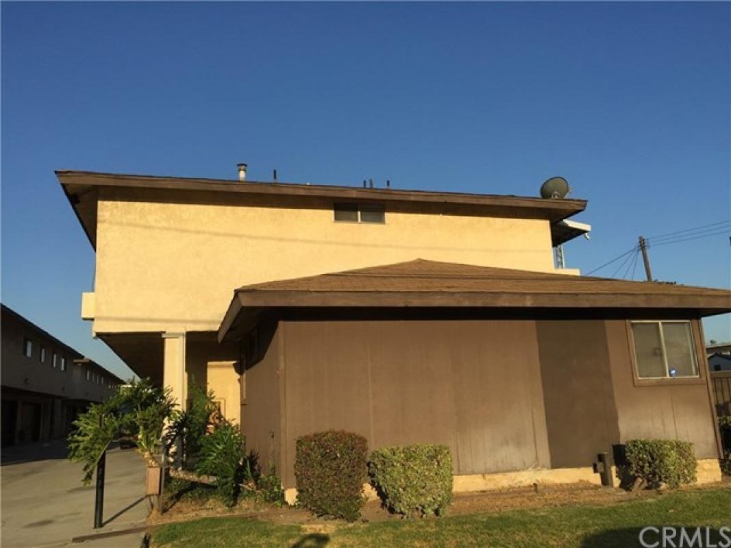 3708 Baldwin Ave - Photo 2 of 10