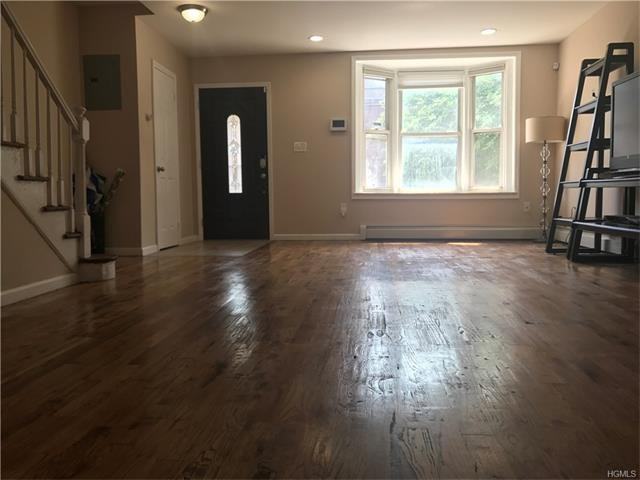 1053 Duncan St - Photo 3 of 12