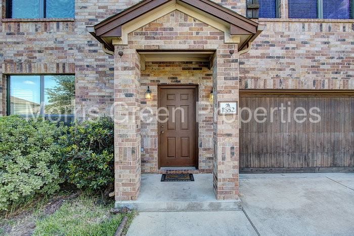 1852 Bayland St - Photo 3 of 26