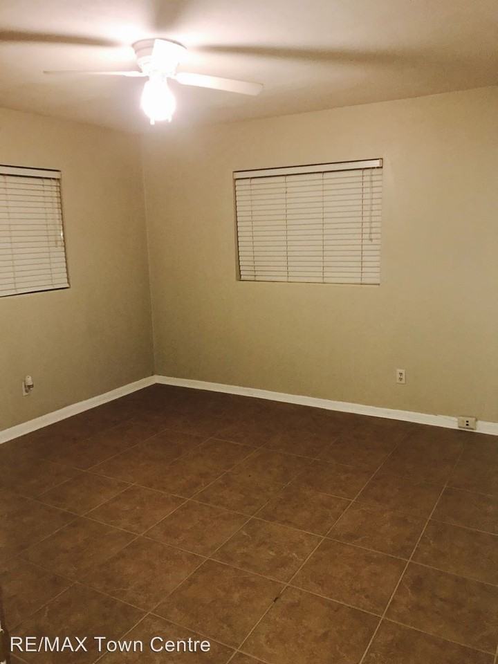 1630 Harwood Rd - Photo 3 of 5