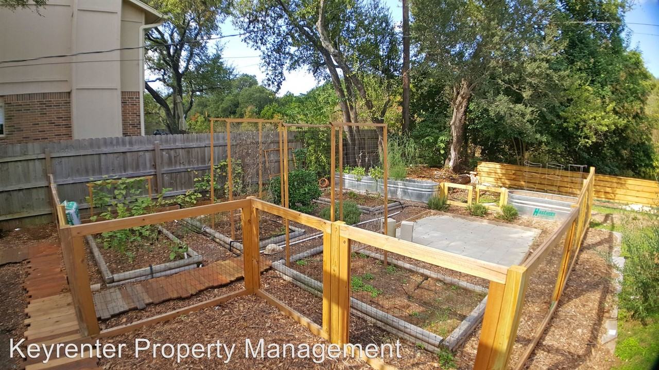 4610 Yellow Rose Trail - Photo 2 of 2