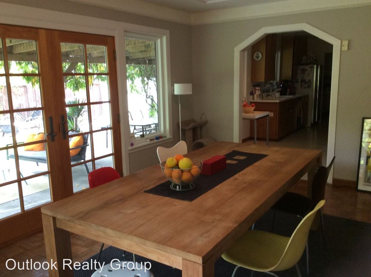 110 Emma Ln - Photo 3 of 6