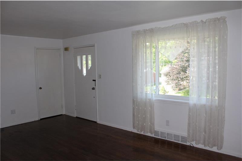 5241 Gardenville Rd - Photo 2 of 17