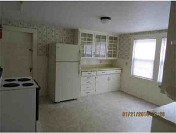 408 Church St #1 - Photo 2 of 9