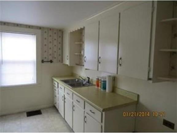 408 Church St #1 - Photo 3 of 9