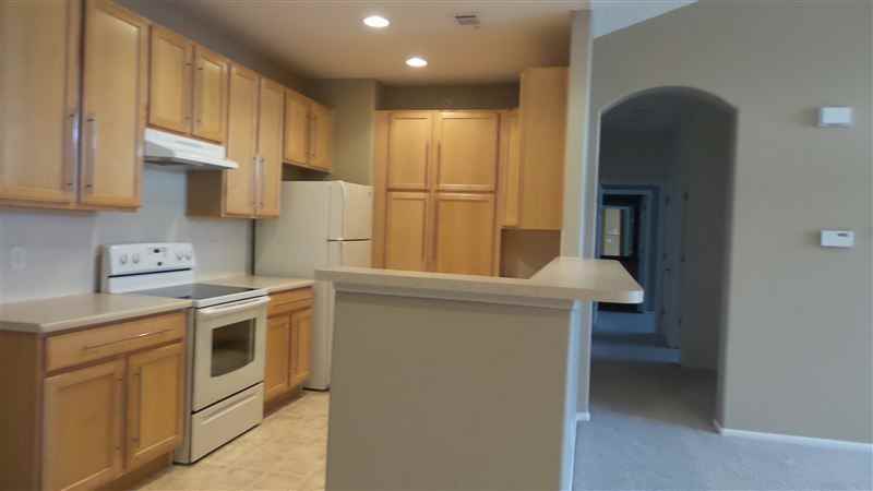 SAWGRASS AT PLUM CREEK - Photo 3 of 10