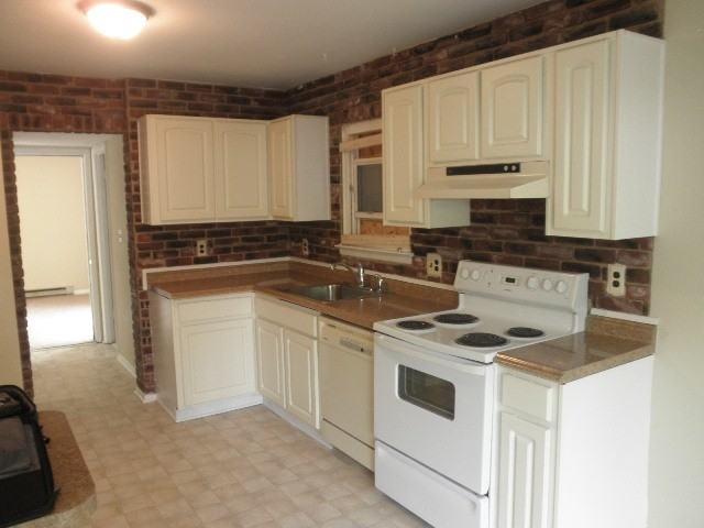 8 Lasonia Way - Photo 3 of 13