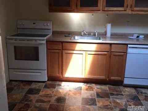 1066 Pulaski Rd - Photo 2 of 13