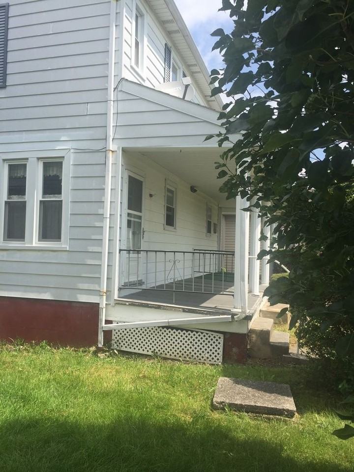 42 Crouse Park - Photo 2 of 12