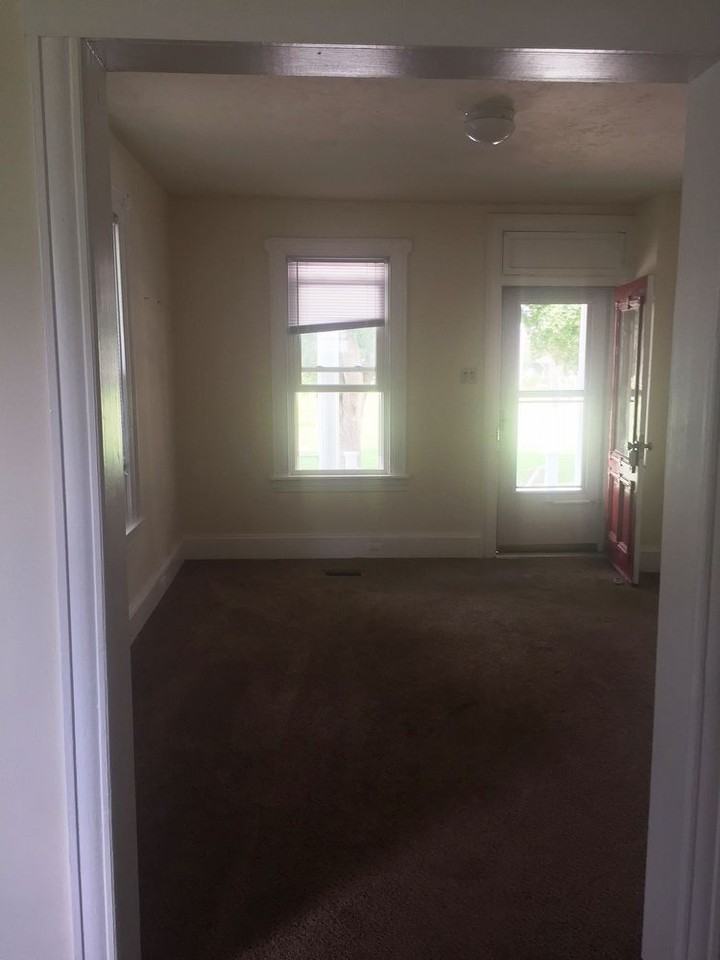 42 Crouse Park - Photo 3 of 12