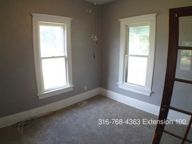 622 N Olive St - Photo 3 of 10