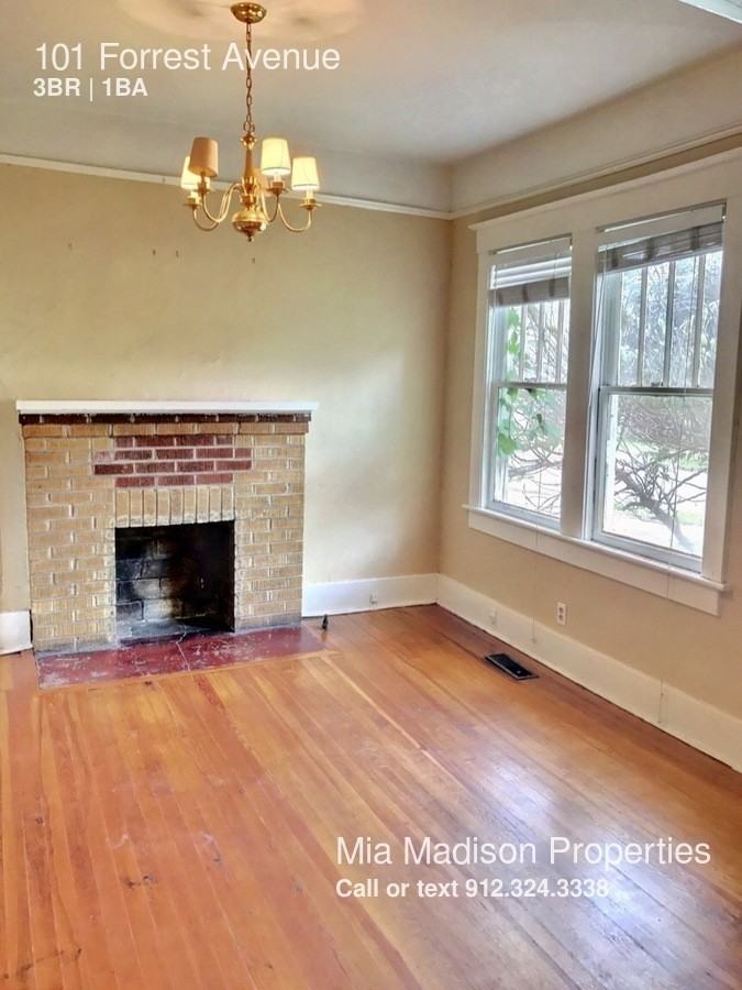 101 Forrest Ave - Photo 3 of 13