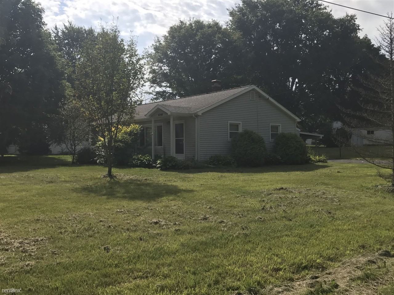 6749 King Rd - Photo 2 of 16