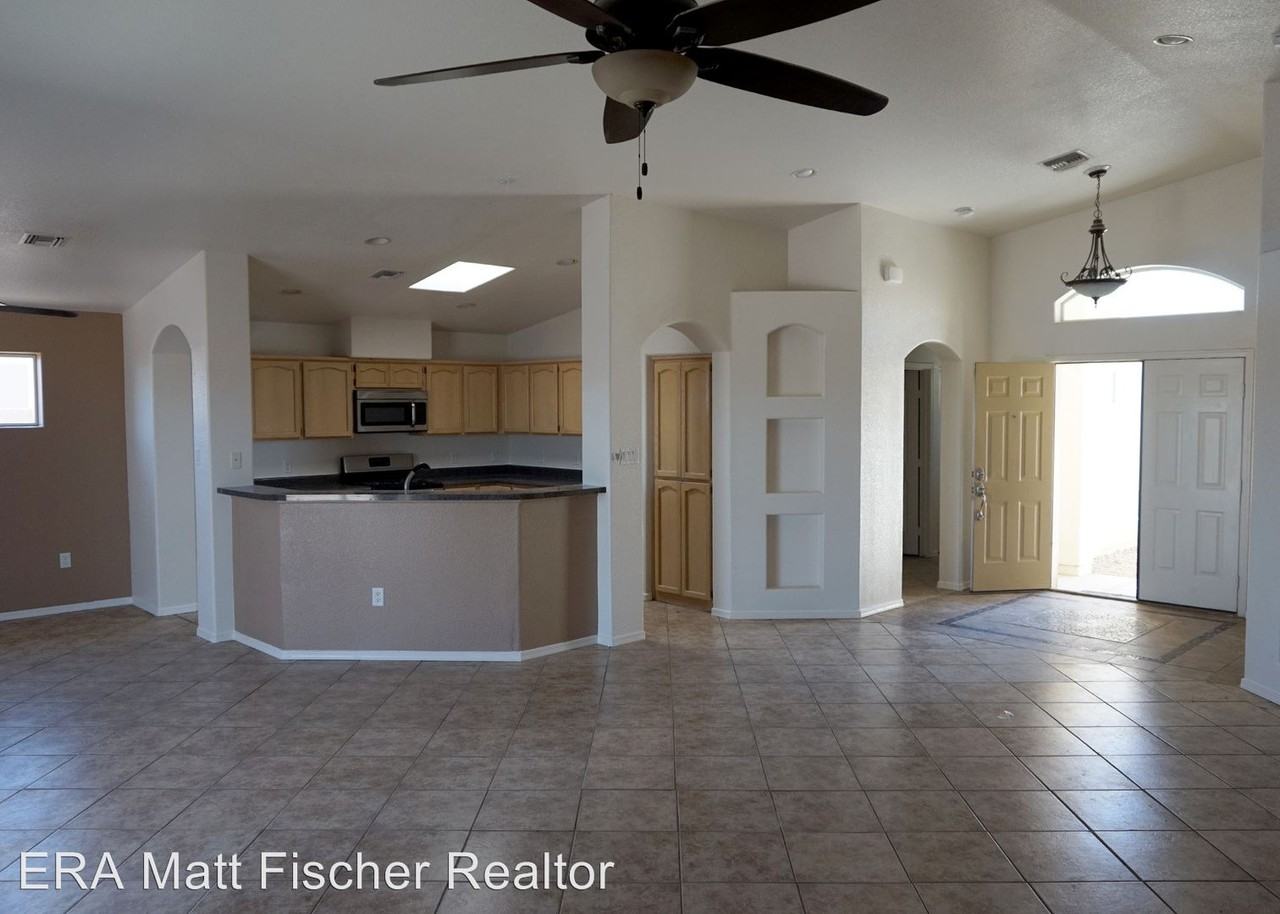 10604 E 34th St - Photo 3 of 19