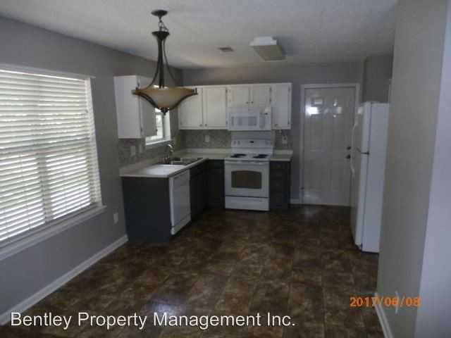 253 Forest Pond Rd - Photo 3 of 12