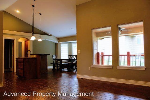 721 Shadowridge Cir - Photo 3 of 42