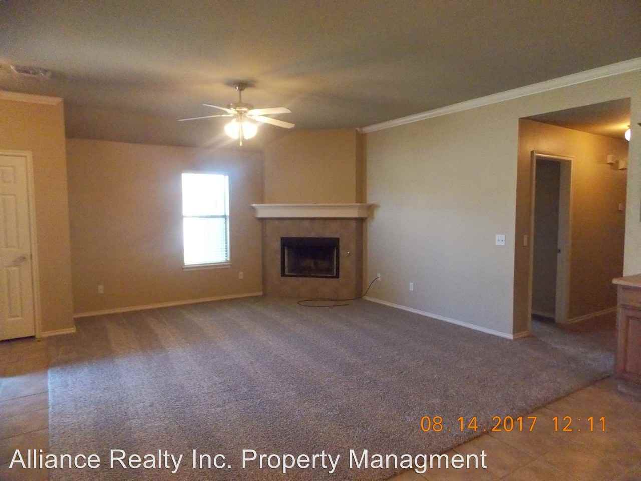 3812 Mathew Dr - Photo 3 of 9