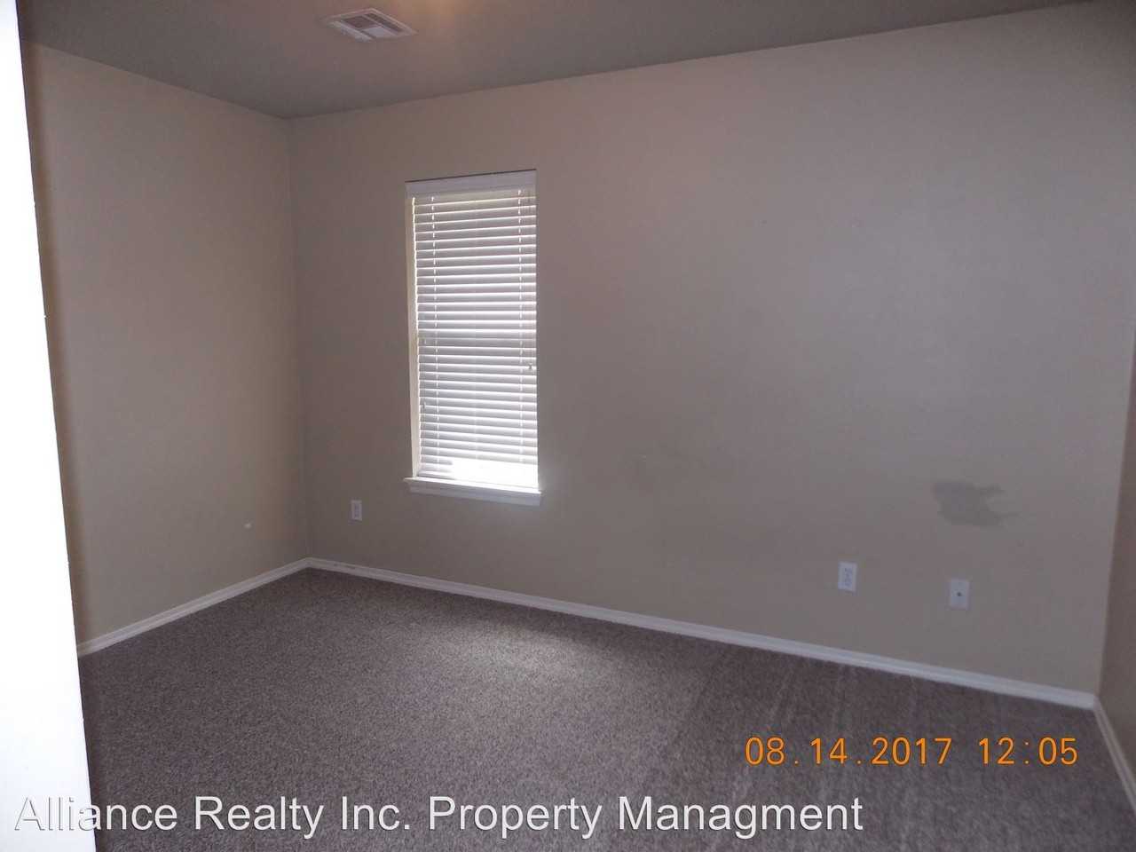 3808 Mathew Dr - Photo 3 of 13