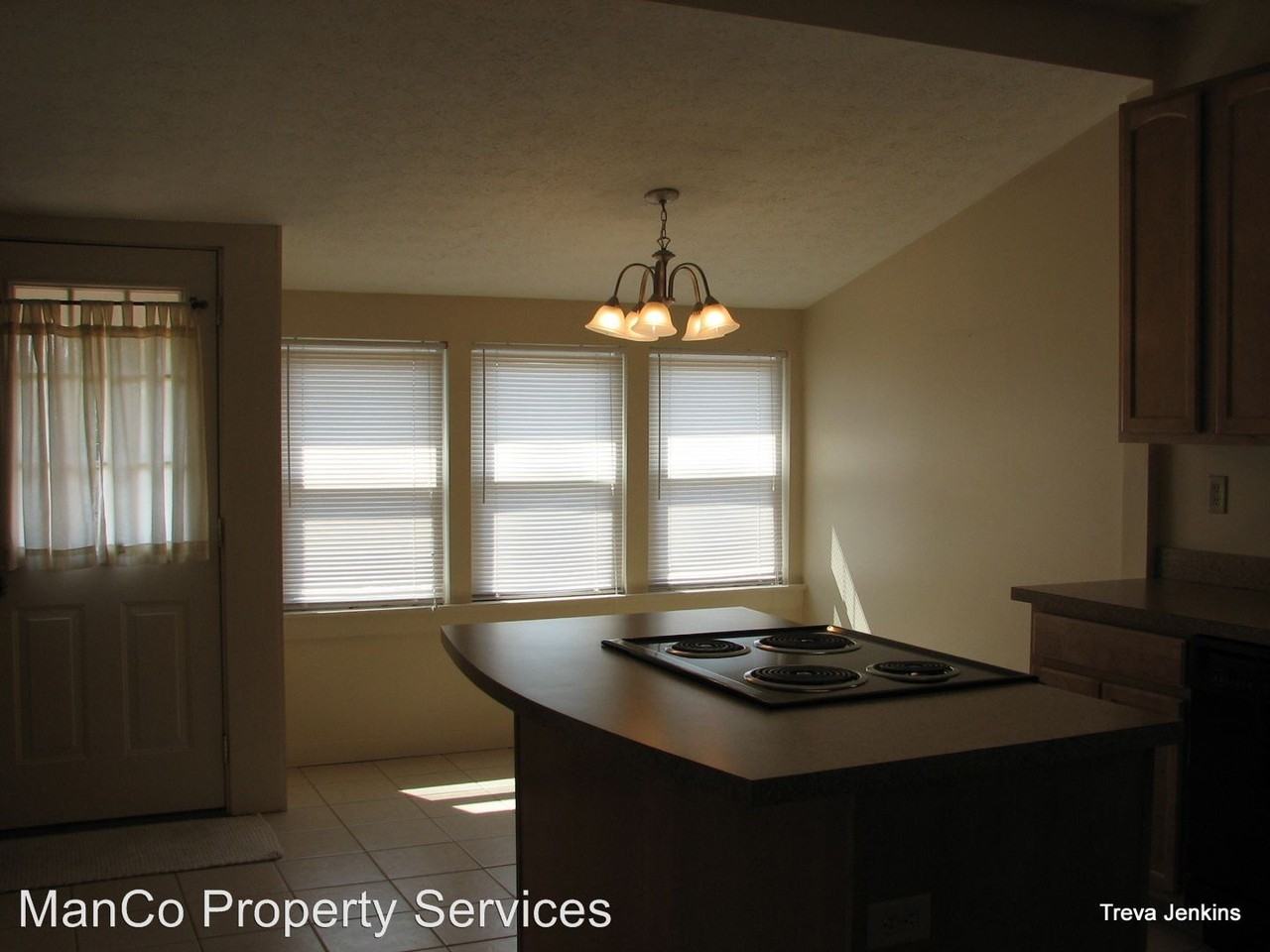 34 Jasper St - Photo 3 of 12