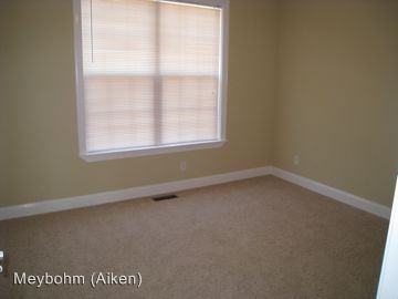 165 Forest Trail Ct - Photo 3 of 13