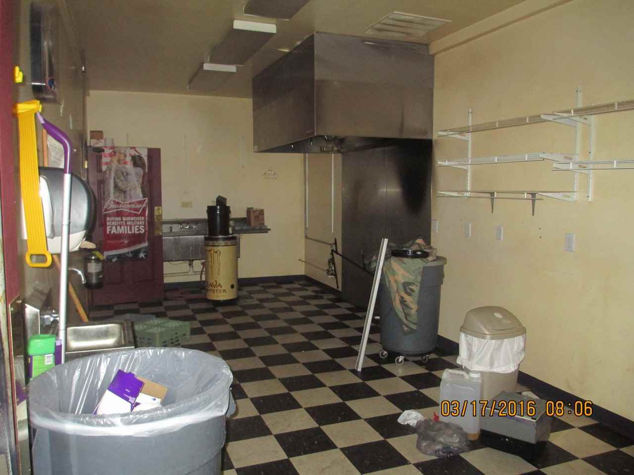 414 Becker Dr - Photo 3 of 6